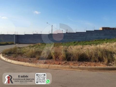 Terreno em Condomínio Villaggio Ipanema