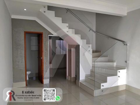 Casa em Vila Carvalho