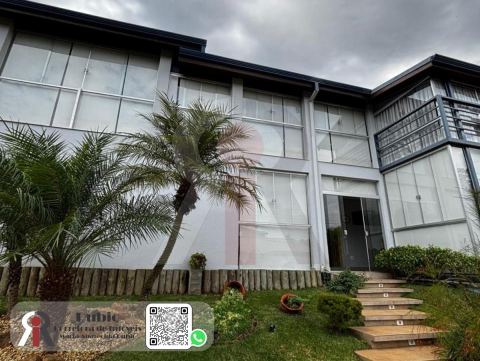 Casa em Condomínio em Condomínio Clube dos 50